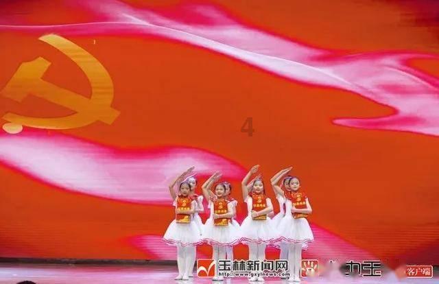 图看地球上10种最大的动物，最大蛇10米500斤，最大蝙蝠只吃素